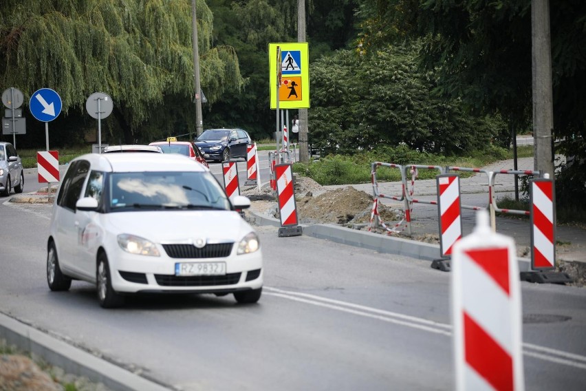 Kraków. Prace na Fortecznej wkraczają w kolejną fazę. Zmiany na Kobierzyńskiej