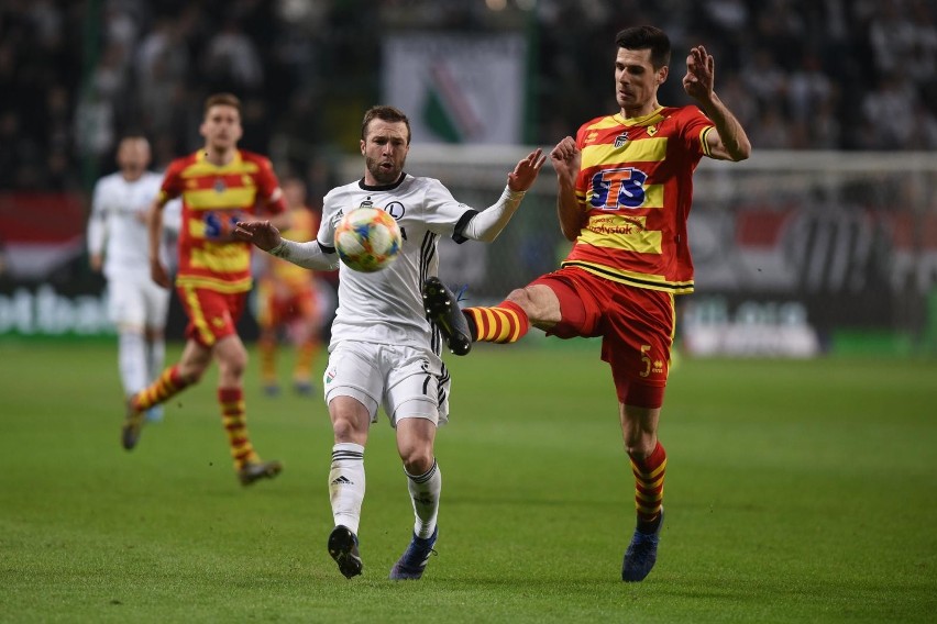 Legia - Jagiellonia 3:0. Bagaż trzech bramek to najniższy wymiar kary. Grupa mistrzowska oddala się od Jagiellonii [ZDJĘCIA]