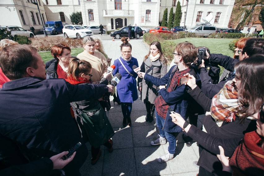 Dziś na Starym Rynku odbyła się konferencja pod hasłem „Stop...