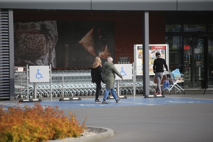 W sobotę pogoda będzie sprzyjała zakupom. Sprawdź, jak...