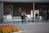 Zakupy w Nowej Soli? Sprawdź, w jakich godzinach otwarte są sklepy LIDL, Biedronka, Kaufland, CCC i JYSK 