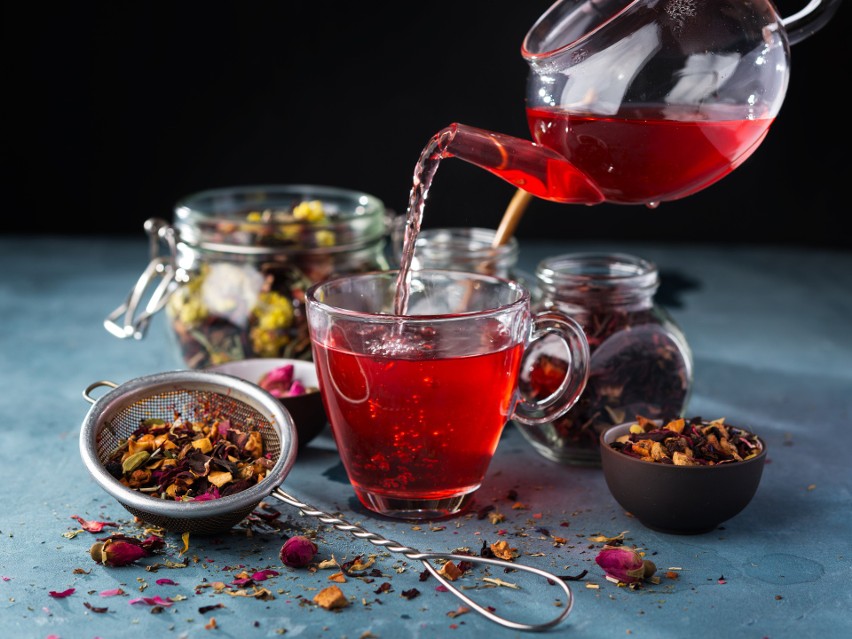 Herbata z liści malin może pomóc w infekcjach,...