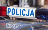 Kraków. Postrzelony przez policjanta 25-latek w stanie ciężkim. W bagażniku samochodu miał maczety