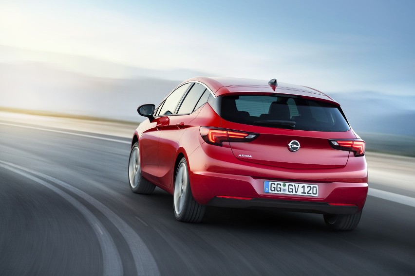 Nowy Opel Astra V.
