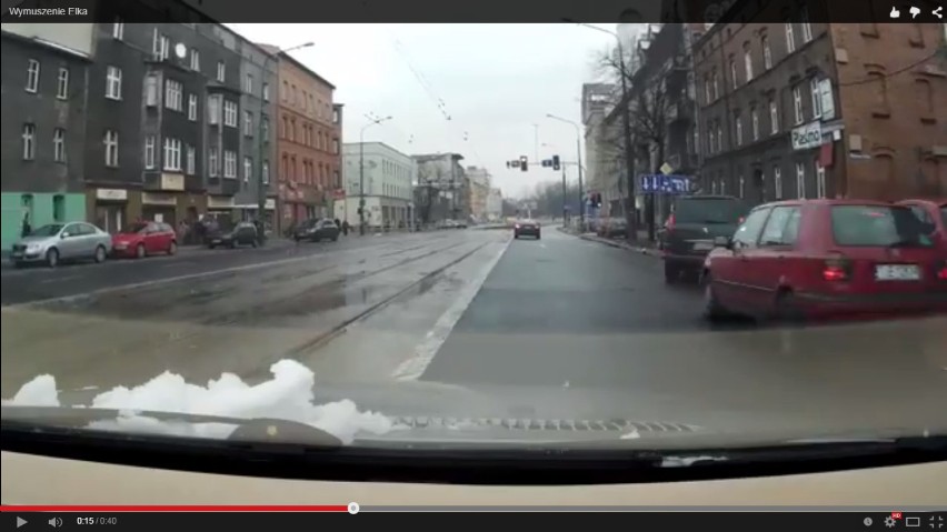 Wypadek w Katowicach z udziałem samochodu nauki jazdy był...