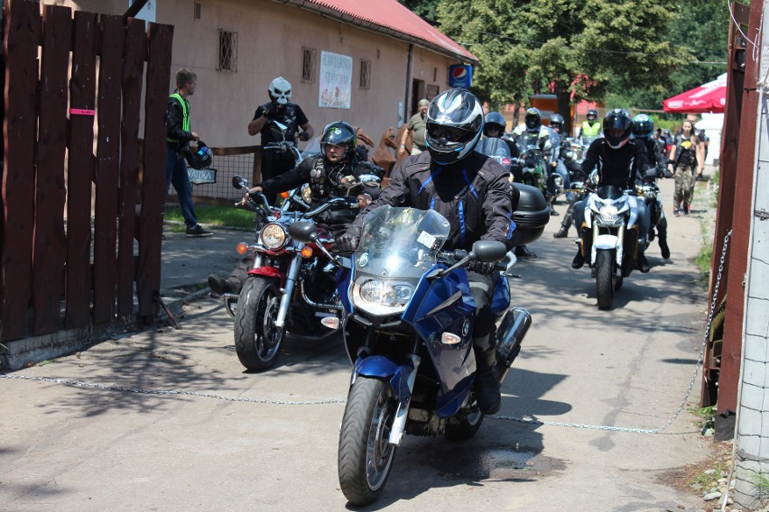 Motocykliści przejechali ulicami Libiąża i Oświęcimia. Ich maszyny robią wrażenie [ZDJĘCIA]