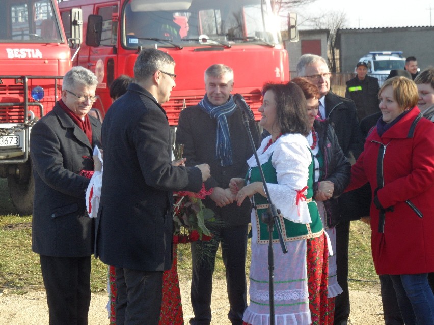 W Kuźnicy Grodziskiej woda  wreszcie płynie