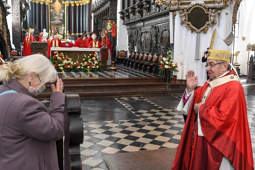 Ustalenia Oko.press: W sprawie apb. Sławoja Leszka Głódzia rozpoczął się proces kanoniczny