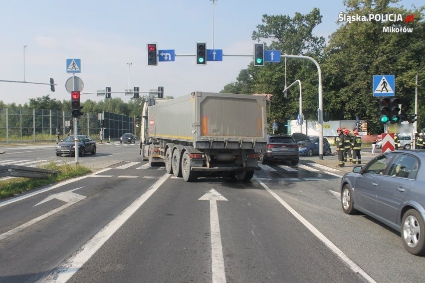 Słuchacz szkoły policyjnej pomógł podczas wypadku w Orzeszu