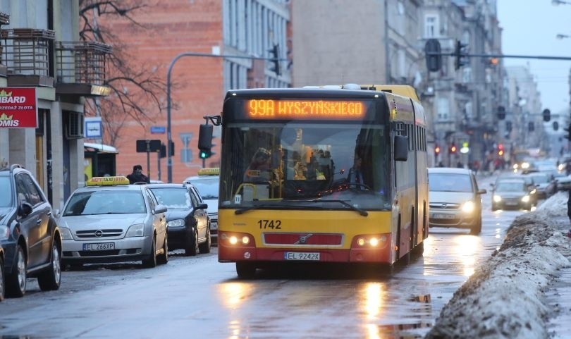 W autobusach i tramwajach jest bardzo ciepło - uważa Zofia...