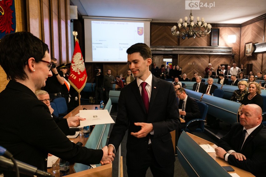 Wielka wolta w Radzie Miasta Szczecin. Bezpartyjni zdecydowali się podjąć współpracę z Koalicją [DUŻO ZDJĘĆ]