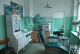 Gabinety dentystyczne - zdrowe zęby w każdej szkole