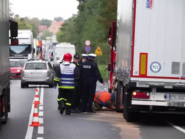 Wypadek pod Jarocinem: Dwie osoby w szpitalu