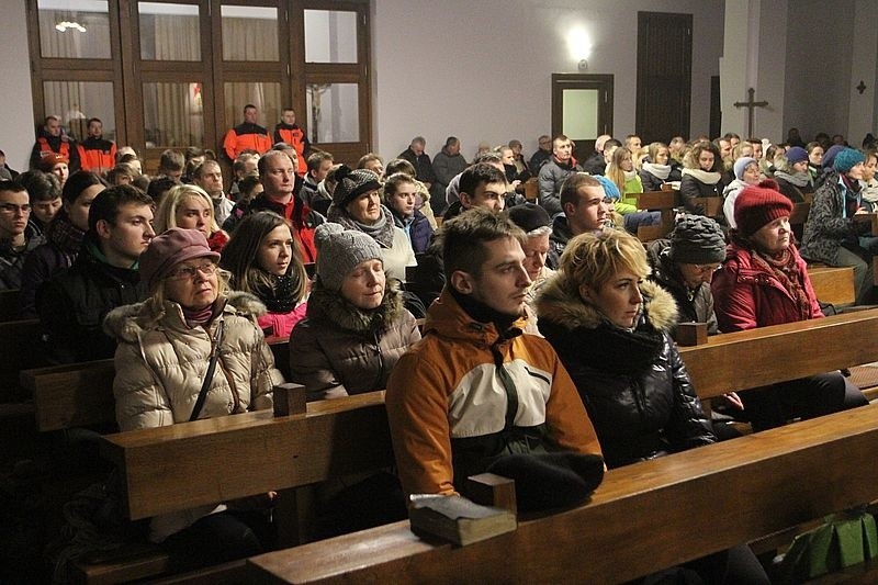 Nocna Droga Krzyżowa z Kielc na Święty Krzyż