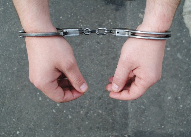 Policja zatrzymała mieszkańca Świnoujścia, który zrabował w sklepie jubilerskim biżuterię wartości 30 tys. złotych.