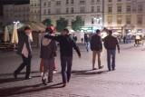 Pijackie zakątki Krakowa. 10 miejsc, w których amatorzy mocnych trunków najbardziej utrudniają życie mieszkańcom miasta 