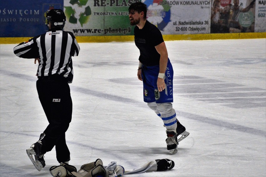 Hokej. Derby Małopolski w Oświęcimiu były bitwą. Unia przegrała z Podhalem Nowy Targ