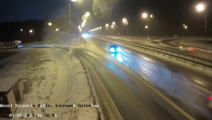 Śnieg w Szczecinie i regionie, 3-4.01.2021. Paraliż na S3/A6. Jak wygląda sytuacja na drogach? Zobacz ZDJĘCIA