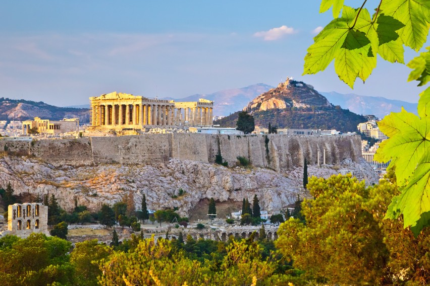 Grecja zachęca turystów do spędzania wakacji i urlopów w...