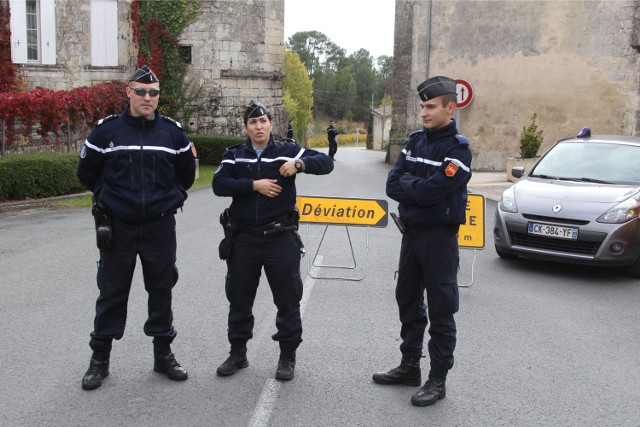 Policja nie dopuszcza nikogo na miejsce wypadku