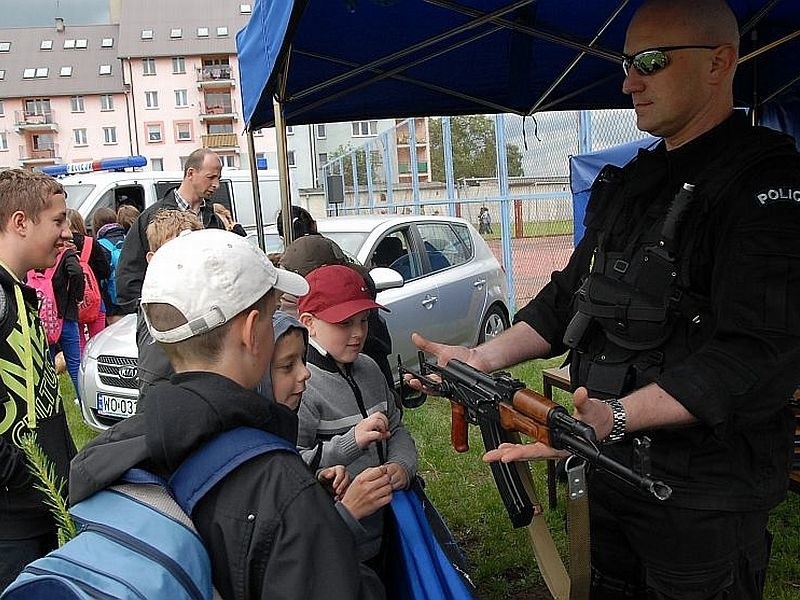 Służby mundurowe dzieciom