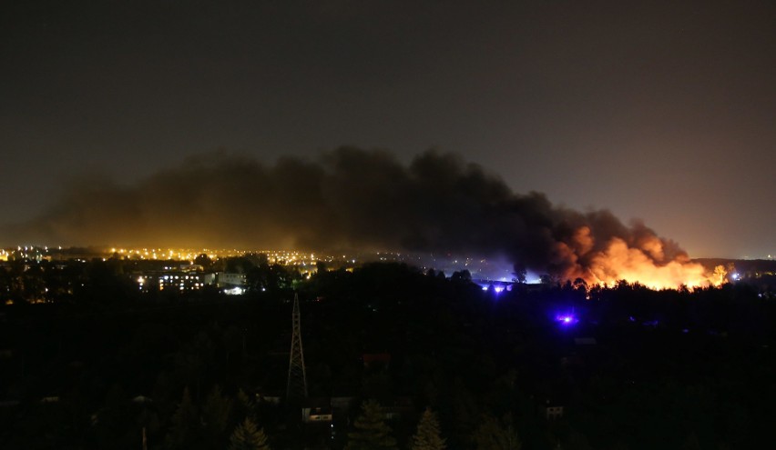 Trwa gaszenie pożaru w Sosnowcu....