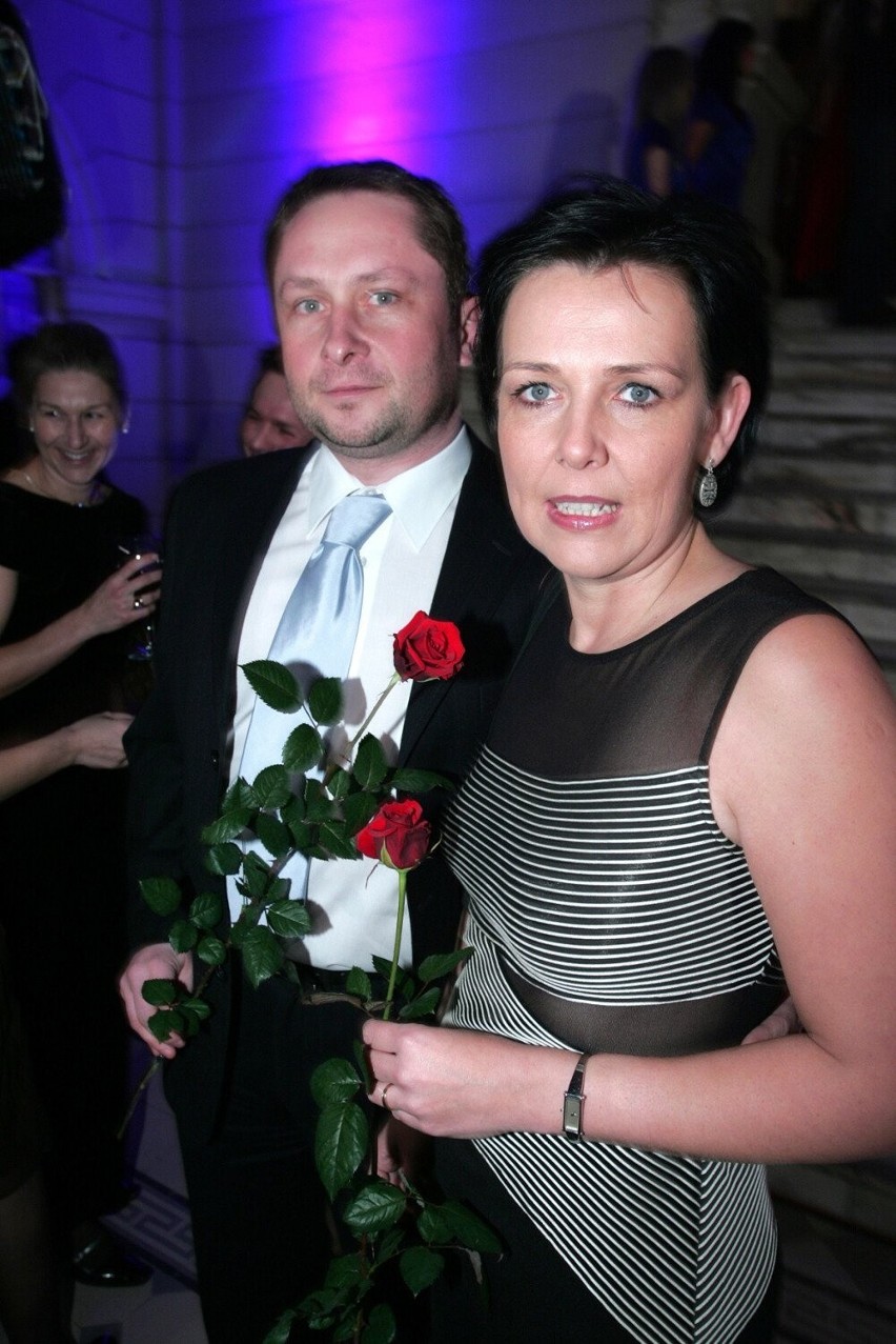 Fakty TVN. Marianna Dufek - była żona Kamila Durczoka i jego przystań, gdy wybuchł skandal. To ona ratowała dziennikarza, gdy wszyscy się odwrócili. Co o niej wiemy?