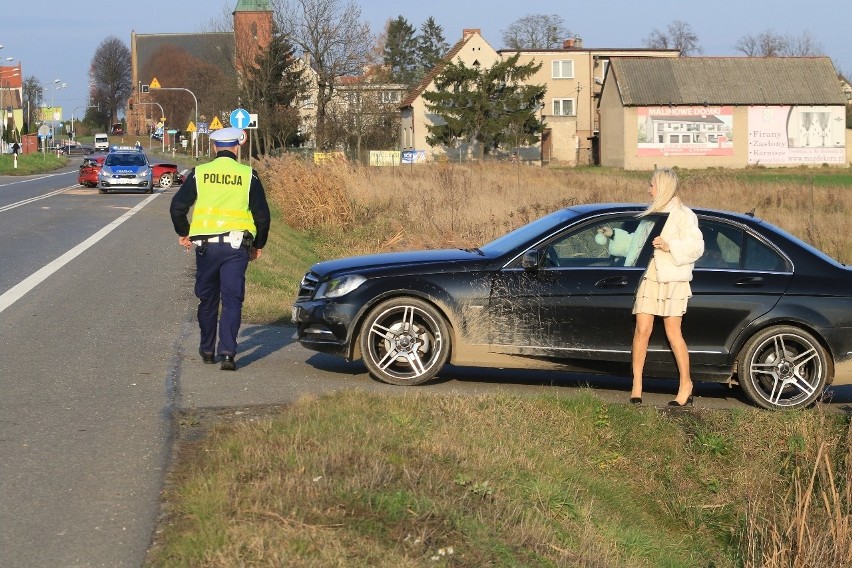 Wypadek na trasie do Trzebnicy. Gruzin w szpitalu (ZDJĘCIA)