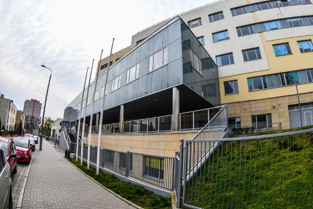Wczoraj dyrekcja Wojewódzkiego Szpitala Dziecięcego w Bydgoszczy nie znalazła czasu, by porozmawiać z nami na temat zastrzeżeń Czytelnika.