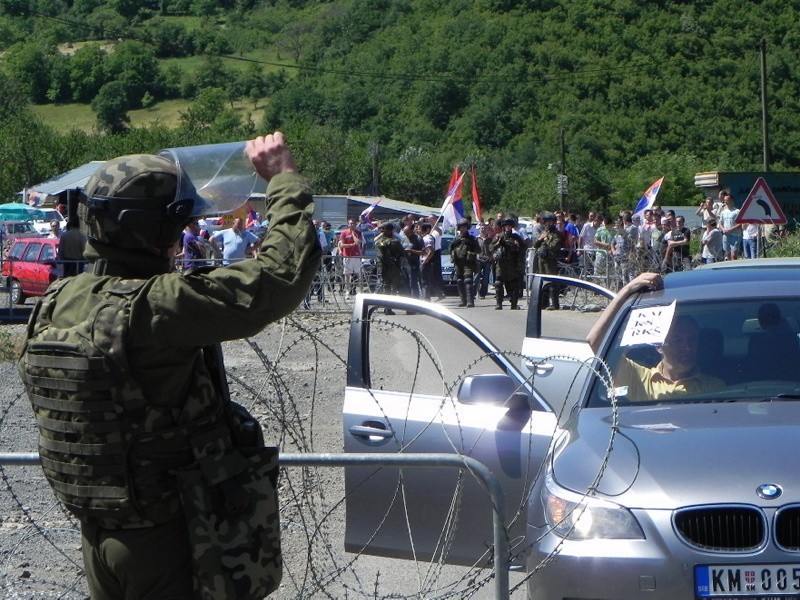 Nasi żołnierze w Kosowie w służbie dla pokoju (zdjęcia)