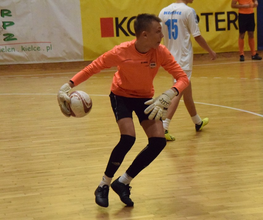 Świętokrzyski Parafialny Klub Sportowy Rodzina Kielce zorganizował turniej piłkarski. Wygrał Igloopol Dębica (ZDJĘCIA)