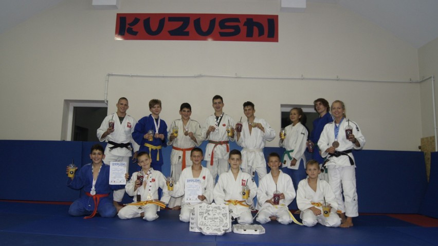 Medalowy start zawodników Kuzushi Judo Kielce na międzynarodowych zawodach w Kowali