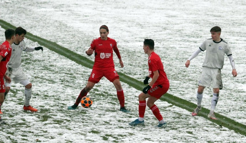 Górnik Zabrze w CLJ pokonał Legię Warszawa...