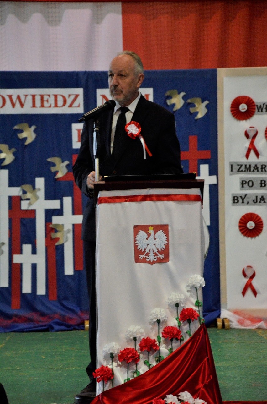 W Raciechowicach upamiętniono wolną Polskę! [ZDJĘCIA]