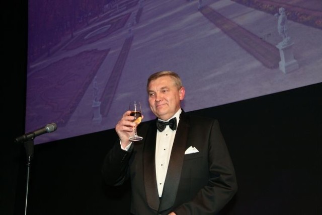 W 2012 roku Tadeusz Truskolaski wznosił toast w Pałacu Branickich