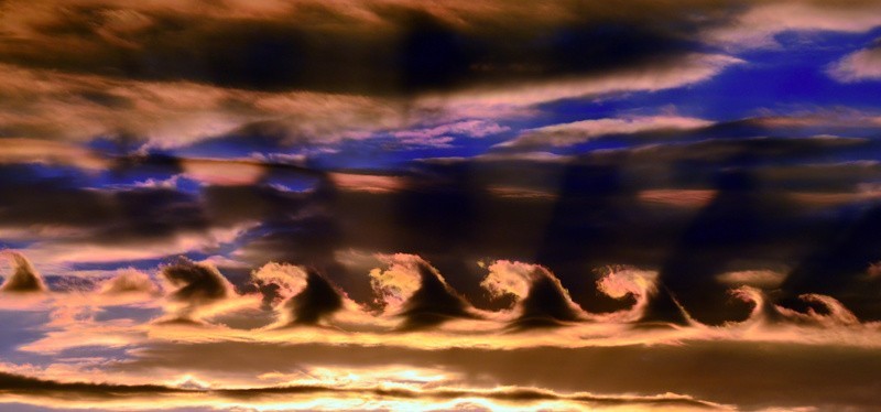 Chmury te nazywają się chmurami Kelvina-Helmholtza i...