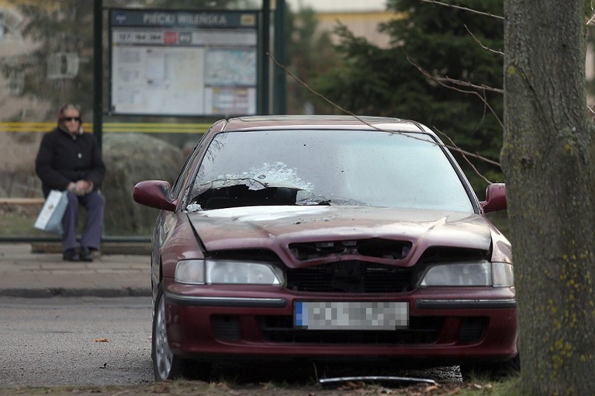 Pożary samochodów w Gdańsku. W nocy spłonęły dwa auta przy ul. Wileńskiej i Guderskiego