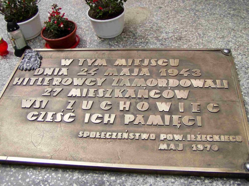 Inskrypcja na pomniku pomordowanych w Żuchowcu