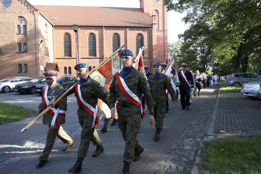 Spotkanie przed Krzyżem Wołyńskim w Słupsku.