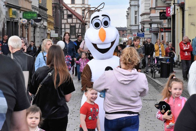 Na Rynku w Inowrocławiu odbyła się plenerowa impreza z okazji Dnia Dziecka