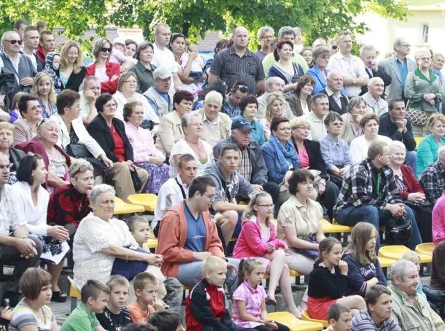 Występy w ramach Polkowickiego Lata Kulturalnego cieszą się dużym zainteresowaniem.