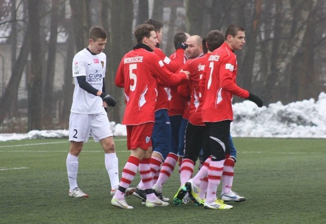 Flota po raz kolejny zmaga się z poważnymi problemami