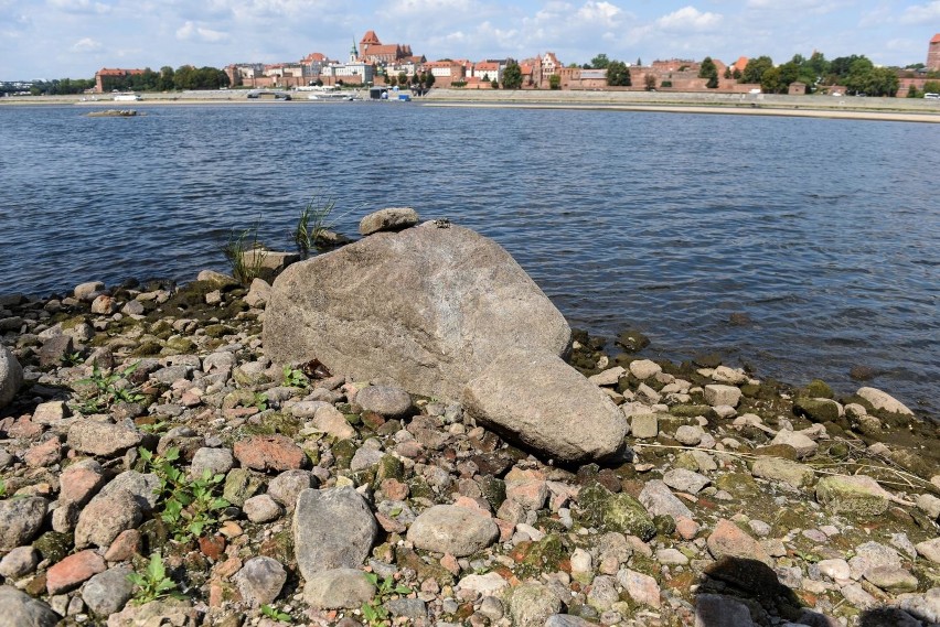 Rzeki płytkie jak w sierpniu, a w prognozach deszczu brak