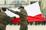 B. Staszewski: biało-tęczowa flaga z orłem pokazywała, że my też jesteśmy Polakami