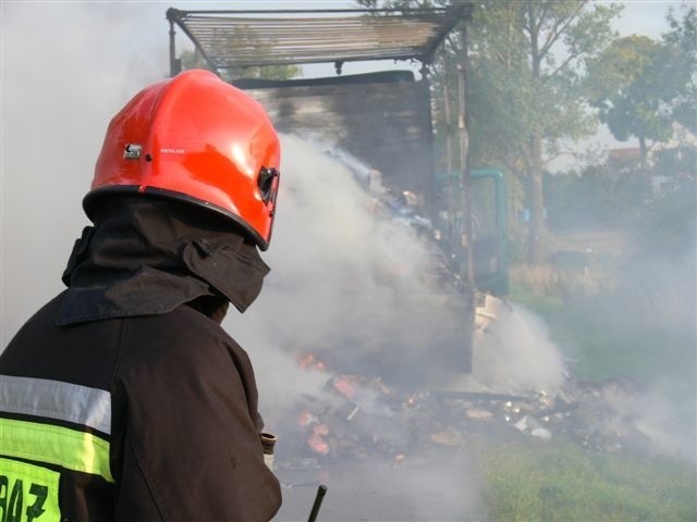 Tir zapalil sie w okolicach miejscowości Olszanka