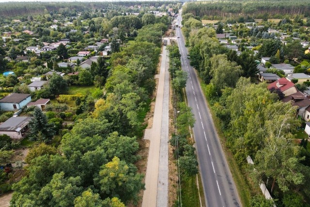 Planowane zmiany w ruchu są konieczne z uwagi na prace polegające m.in. na rozbiórce ogrodzeń oraz przebudowie infrastruktury elektrycznej