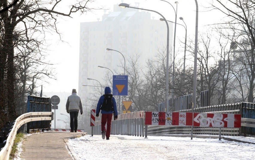 Miasto zamknęło wiadukt na Chociebuskiej i nic z nim nie robi. Są ważniejsze wydatki