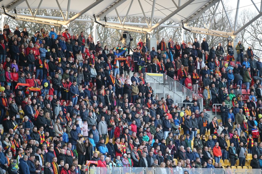 Kibice na meczu Sparta – Falubaz na Stadionie Olimpijskim [ZNAJDŹ SIĘ NA ZDJĘCIACH]