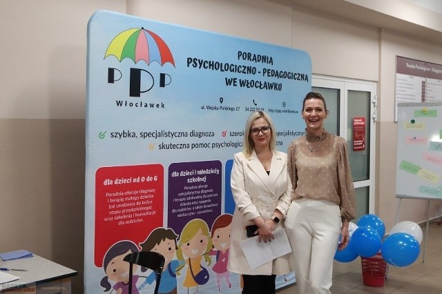 Tak wyglądał dzień otwarty w Poradni Psychologiczno-Pedagogicznej we Włocławku zorganizowany jesienią 2022. Zainteresowanie rodziców konsultacjami było duże.
