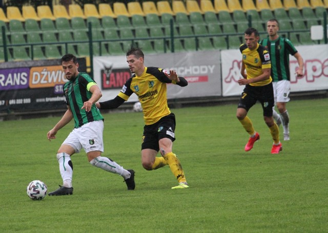 W ostatniej kolejce zespoły trenerów Szydełko i Opalińskiego, Stal Stalowa Wola i Siarka Tarnobrzeg, zagrały ze sobą. Górą była ekipa trenera Szydełko, która wygrała 4:1